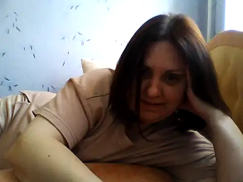 LockyCharm111 online show from April 28, 4:11 pm