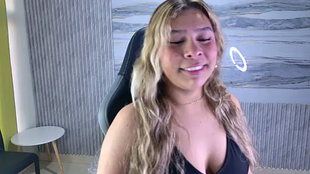 Sophie19   online show from May 1, 11:46 am