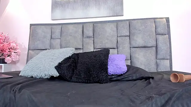 PeytonLouise online show from March 5, 12:56 pm