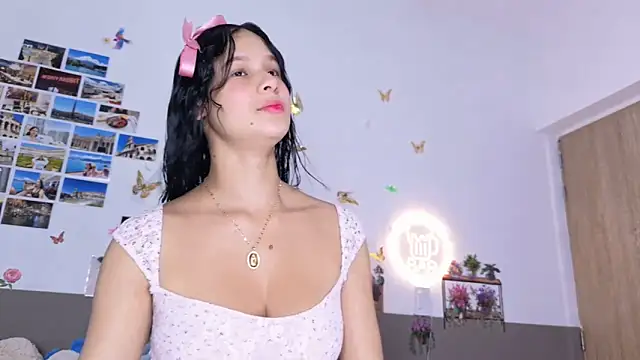 catalina santana4 online show from June 10, 10:30 pm