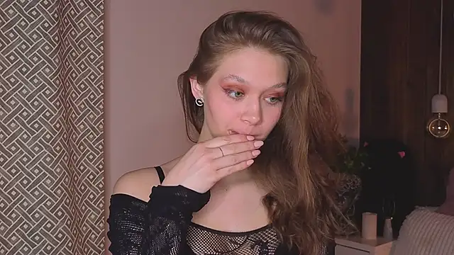 HolliBillig online show from March 5, 7:09 pm