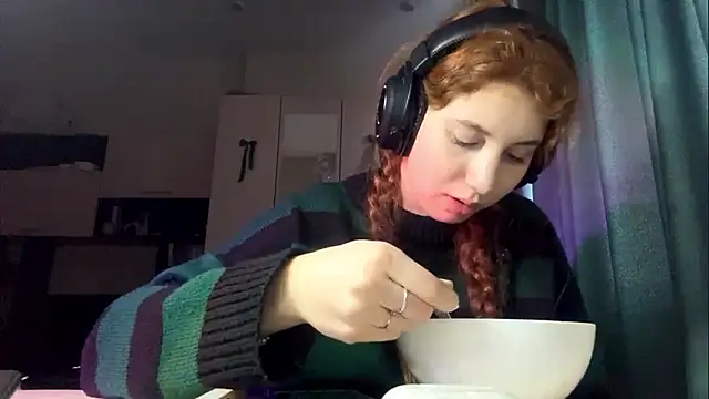 AliceCarrol online show from March 19, 3:16 pm