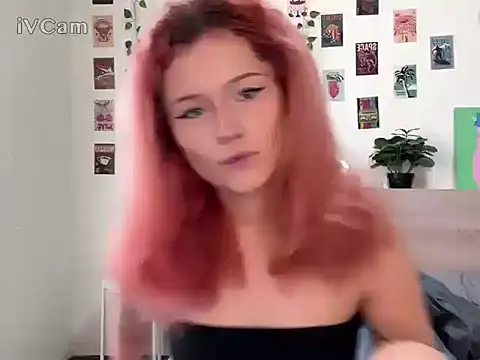 pixieyes00n online show from March 17, 7:34 am