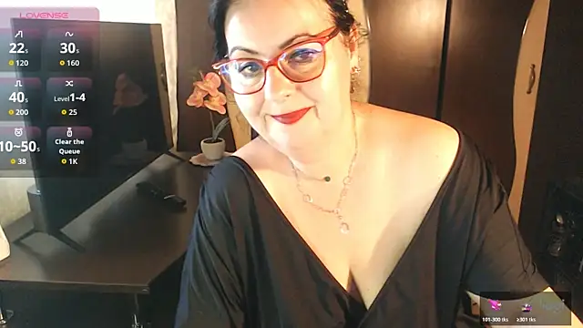 exiMIlf online show from June 13, 1:19 pm
