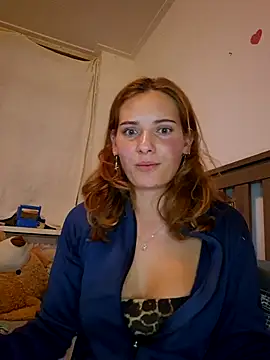sweetsophie69 online show from April 30, 8:47 pm