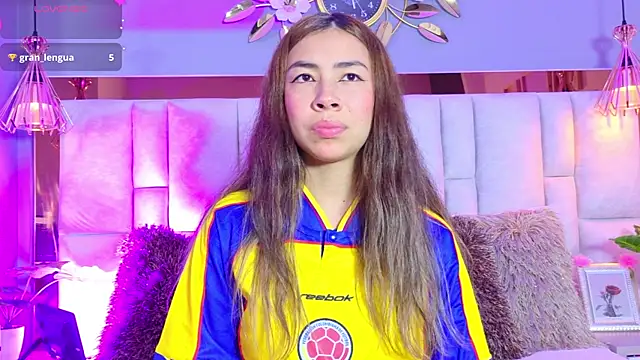 ValeryGomezz online show from June 27, 2:56 pm