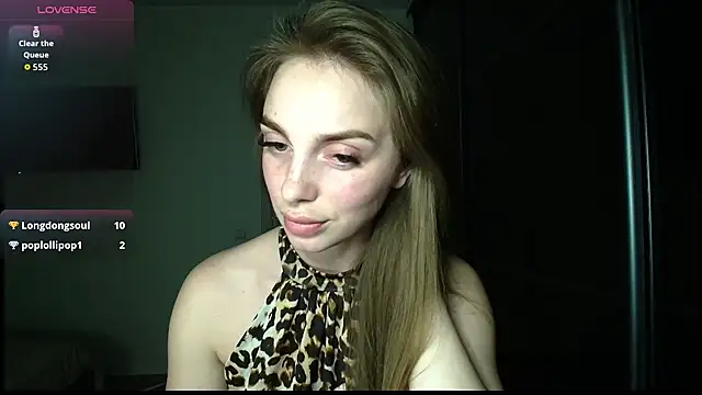  julia wonderful  online show from March 12, 8:33 pm