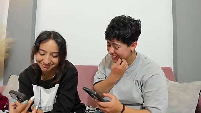 Gaia n Nix online show from June 10, 4:33 am