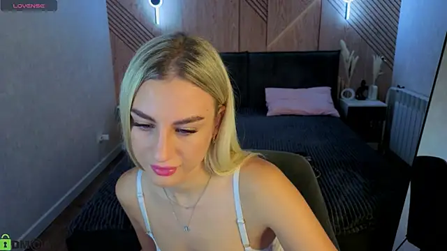 Silen Tori online show from July 15, 1:54 am