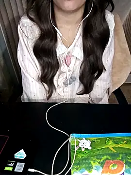 Girl-crazy1 online show from February 13, 10:22 pm