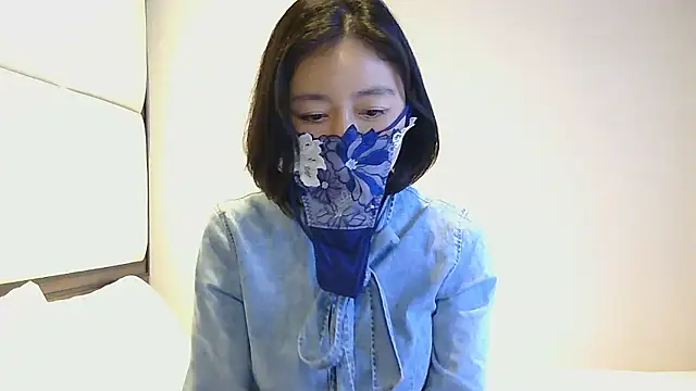 Mochi-Momo online show from May 1, 4:48 am
