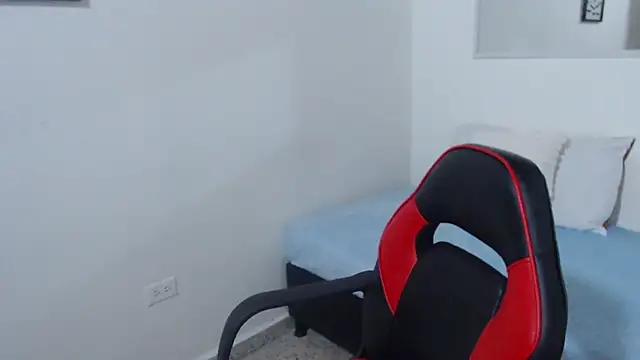 Alice Grinnerk online show from February 18, 2:27 pm