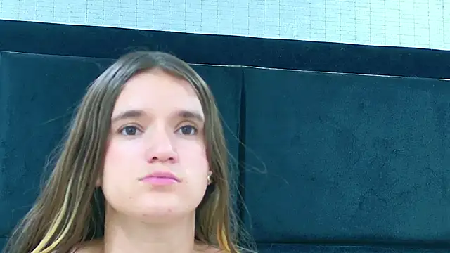 HollyOlson online show from February 28, 8:19 pm