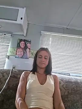 Lovemekd online show from August 2, 9:18 pm