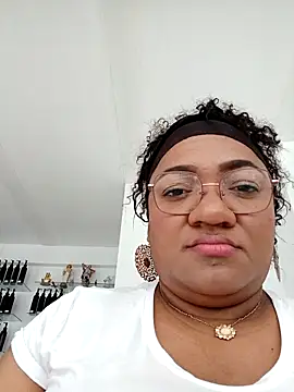 honey-suckle online show from March 13, 9:05 pm