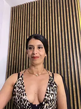 MissMilf  online show from July 31, 9:16 pm
