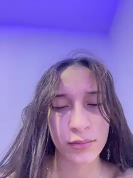 candy deluxe online show from June 24, 1:32 pm