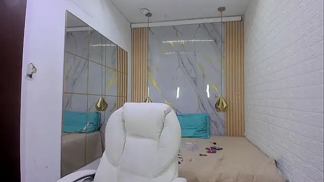 vanessa f online show from July 28, 7:39 pm