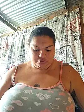 Juli Powl online show from June 23, 1:20 pm