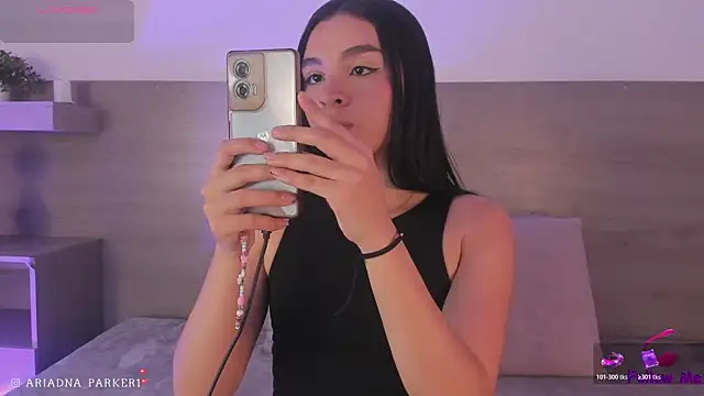 ariana  parker online show from July 17, 4:17 am