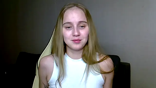 christimontero online show from March 3, 7:20 pm