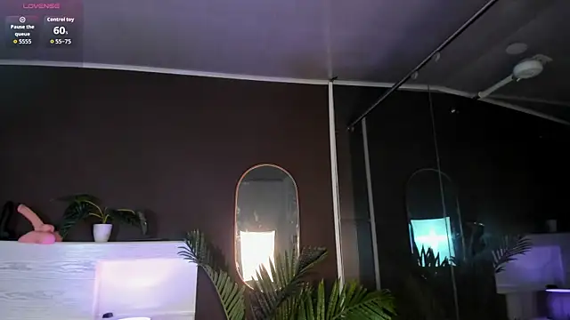 Mia noiir online show from July 17, 4:17 am