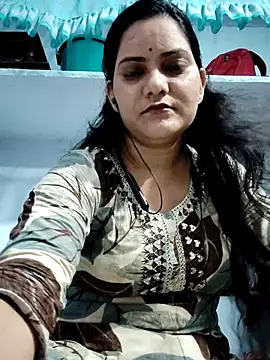 Anushka Singh0 online show from August 4, 4:02 pm