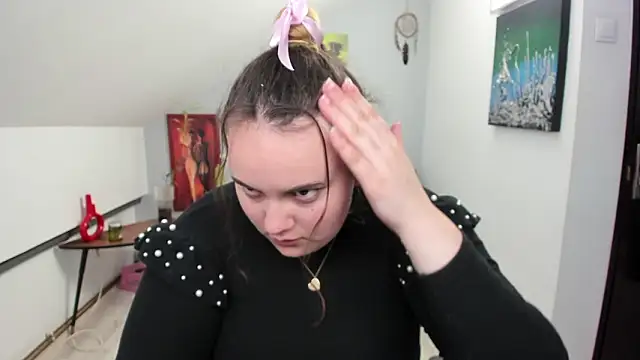 ElviraJoness online show from March 17, 8:13 pm