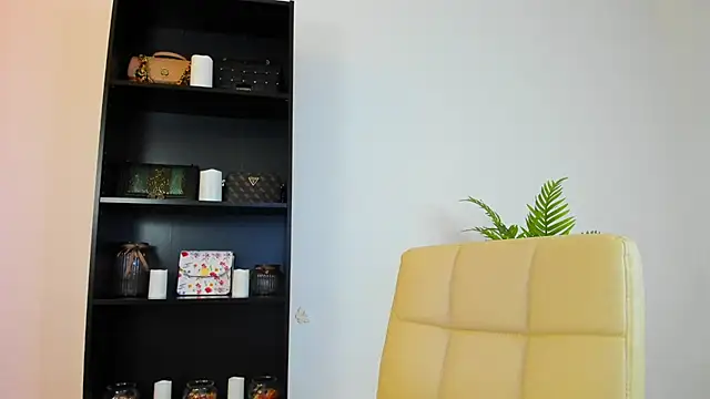 khloe starrr online show from July 9, 5:37 pm