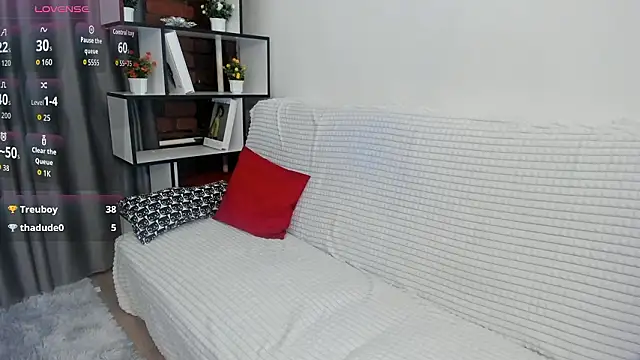 VelvetVoltage online show from March 10, 9:52 pm