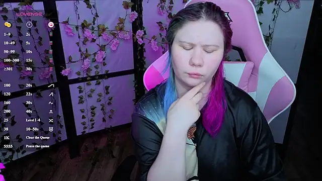 kitsune little online show from June 16, 12:11 am