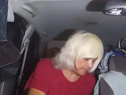 dustbunny64 online show from June 27, 3:29 am