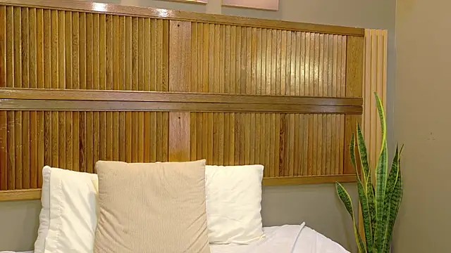 kaiawhite online show from March 1, 10:53 pm