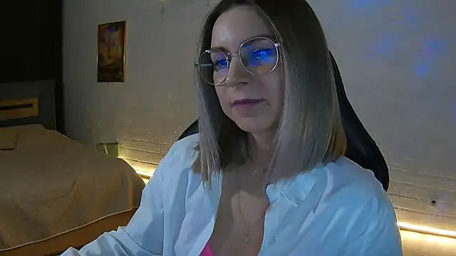 IceMayes online show from May 8, 6:32 pm