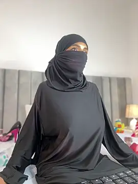 aminaa  online show from March 16, 6:34 pm