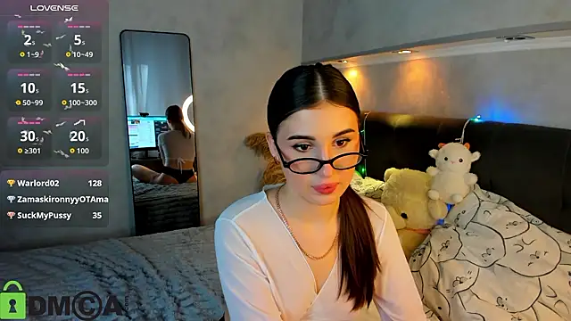 Emily Lews online show from March 15, 8:49 am