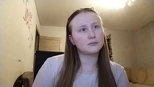 AnikaLipps online show from May 2, 12:03 am