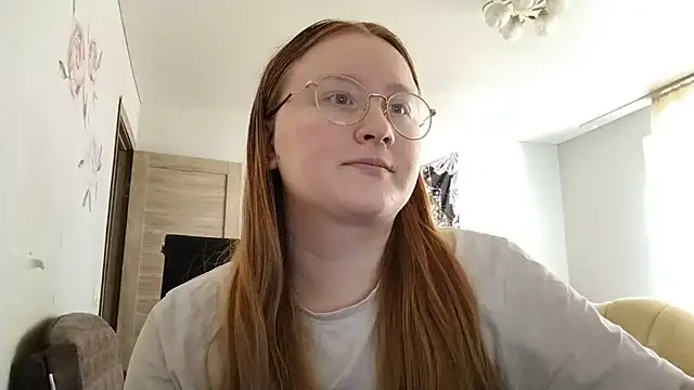 AnikaLipps online show from July 2, 12:00 pm