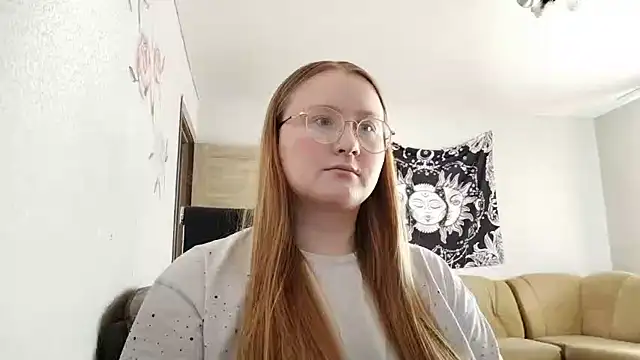 AnikaLipps online show from July 12, 2:40 pm