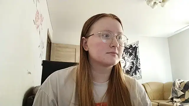 AnikaLipps online show from June 19, 3:15 pm