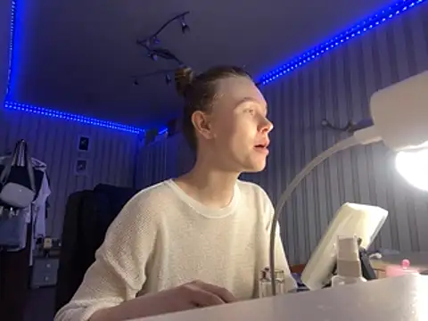 melissashineee online show from March 9, 4:37 am