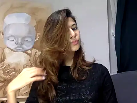 KiraVixenSweet online show from March 7, 11:12 pm