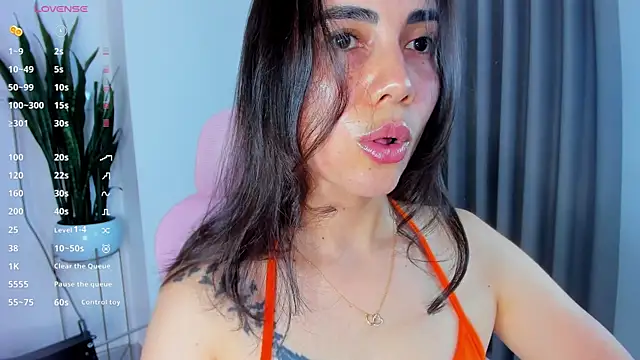 sara ospina22 online show from August 6, 9:44 pm