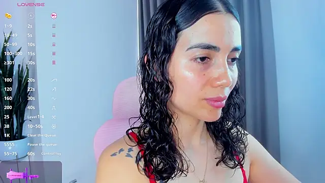 sara ospina22 online show from August 4, 12:22 pm