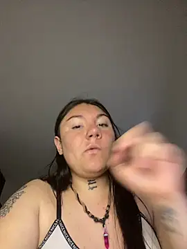 ZoE-sweettt online show from June 16, 9:05 pm