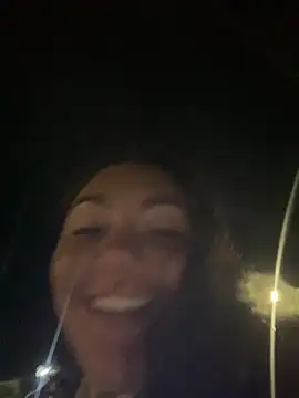 ZoE-sweettt online show from April 20, 12:02 am