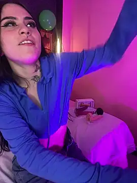 Veronicaa lodge1 online show from March 18, 4:06 am