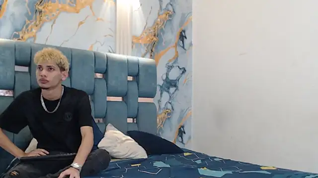 YOUNG BOYS HELL online show from July 2, 2:11 am