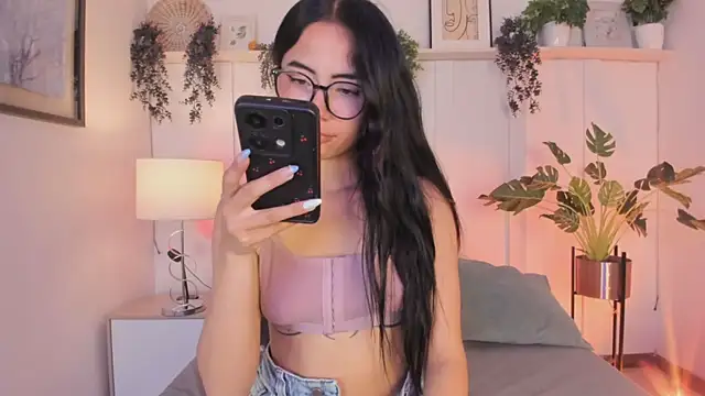 Ivyy sweet  online show from July 8, 8:33 pm