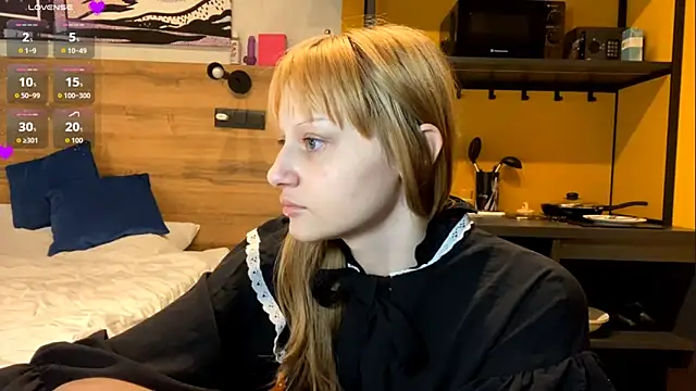 TriciaHartery online show from March 7, 3:08 pm